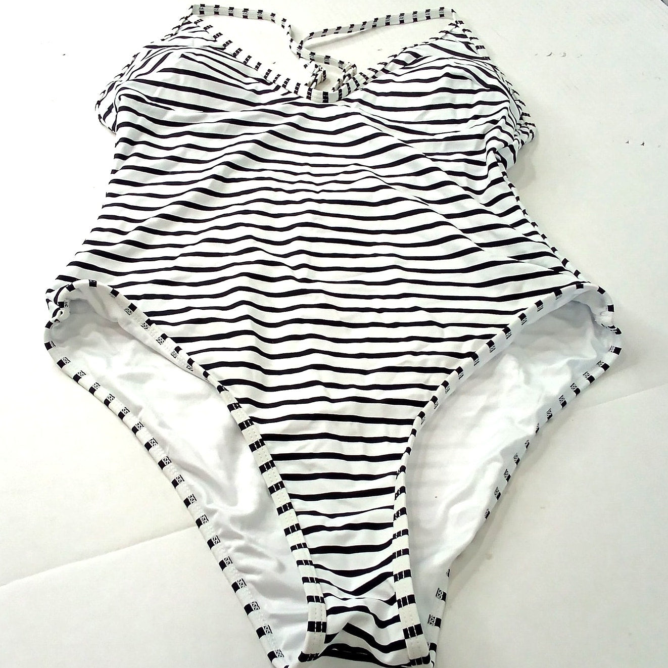 Cupshe Lasting Appeal Stripe One Piece Swimsuit Deep V Cross Back Women’s Large