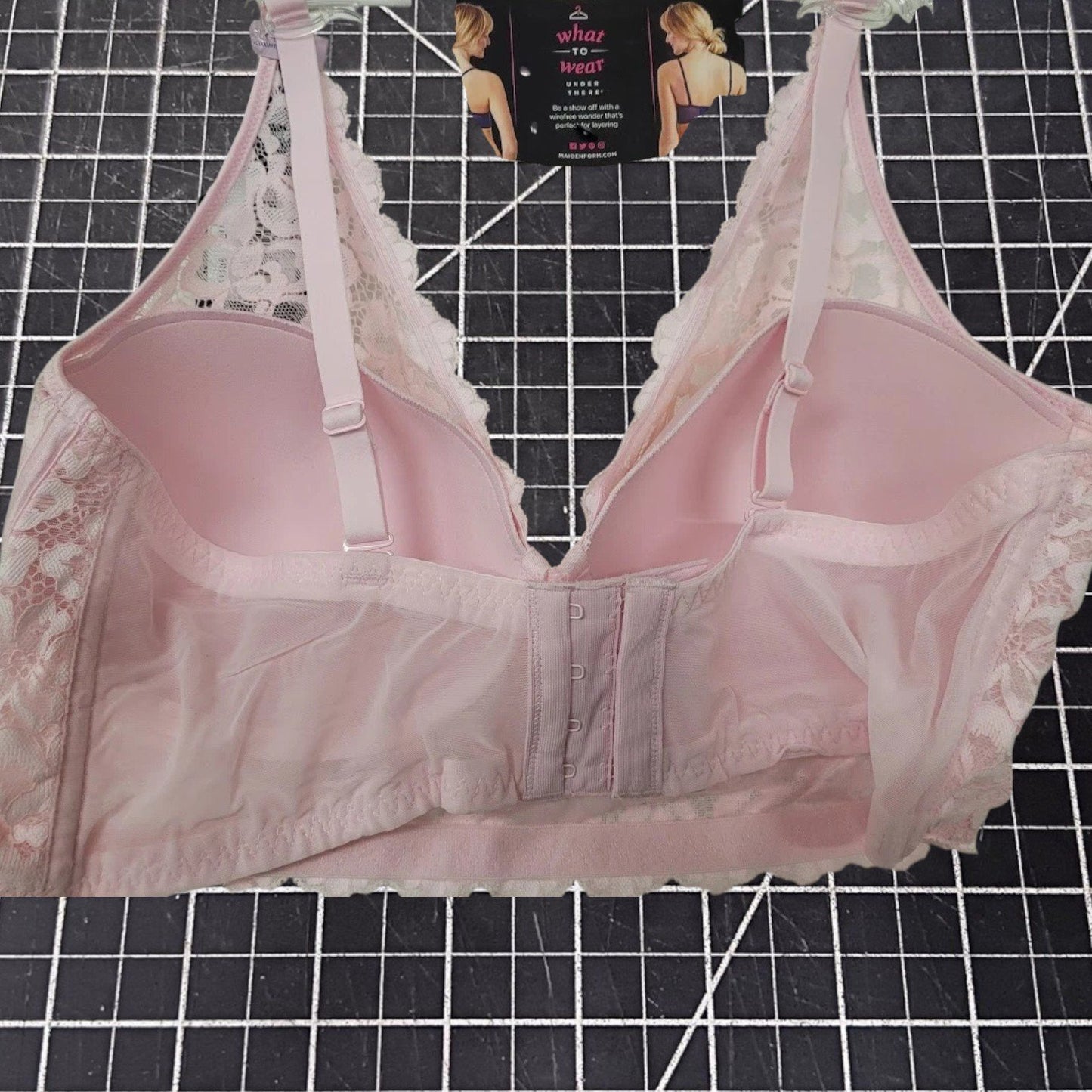 Maidenform DM1188 Casual Comfort Wireless Lined Convertible Bralette – 38D
