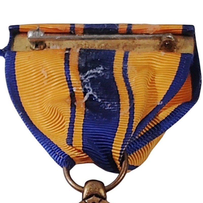 Air Force Commendation Medal Pinback, 1-7/16"D x 3-1/4"H Overall