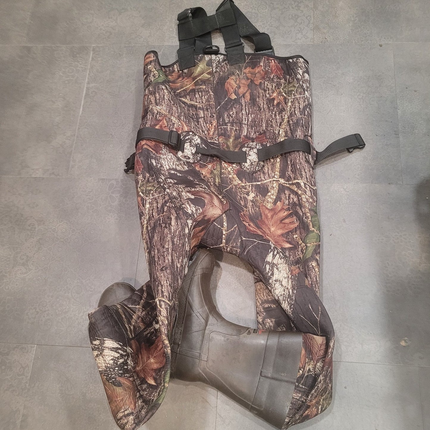 RedHead Neoprene Chest Waders – Men’s 10 – Waterproof Bootfoot – Lightly Used