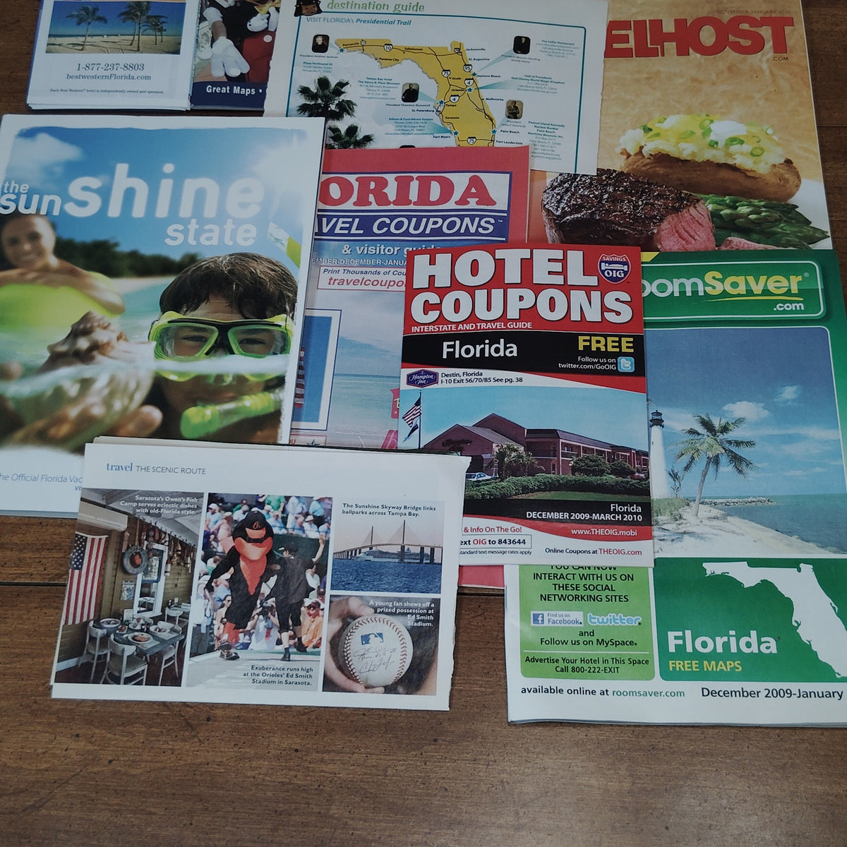 Florida Travel Ephemera Lot 2009 - Maps, Guides, Coupons, Visitors Guides