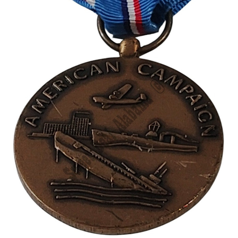 1941-1945 American Campaign Medal Pinback, 1-1/4"D x 3"H Overall