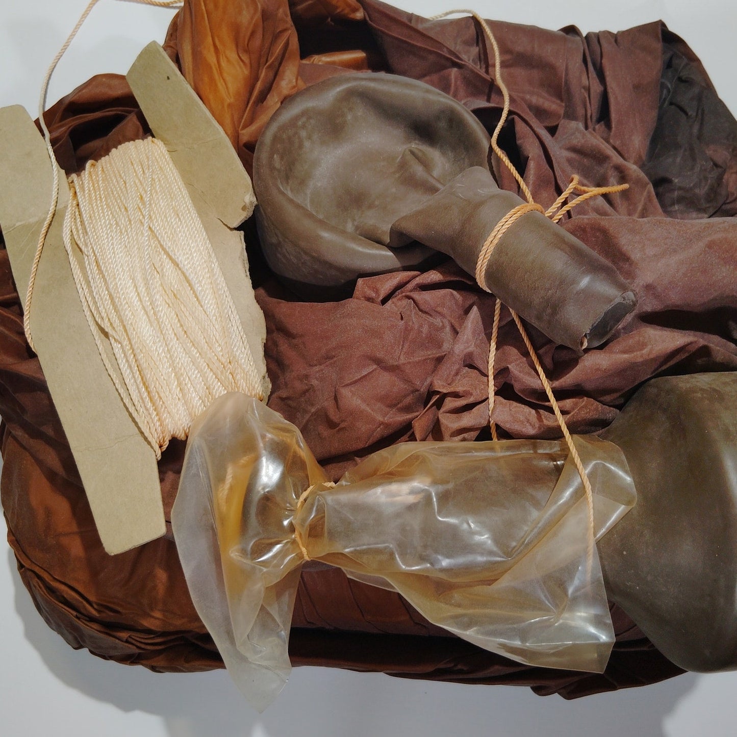 1981 Weather Balloon ML-541/A/AM – Unused – 5 lbs – Open Package