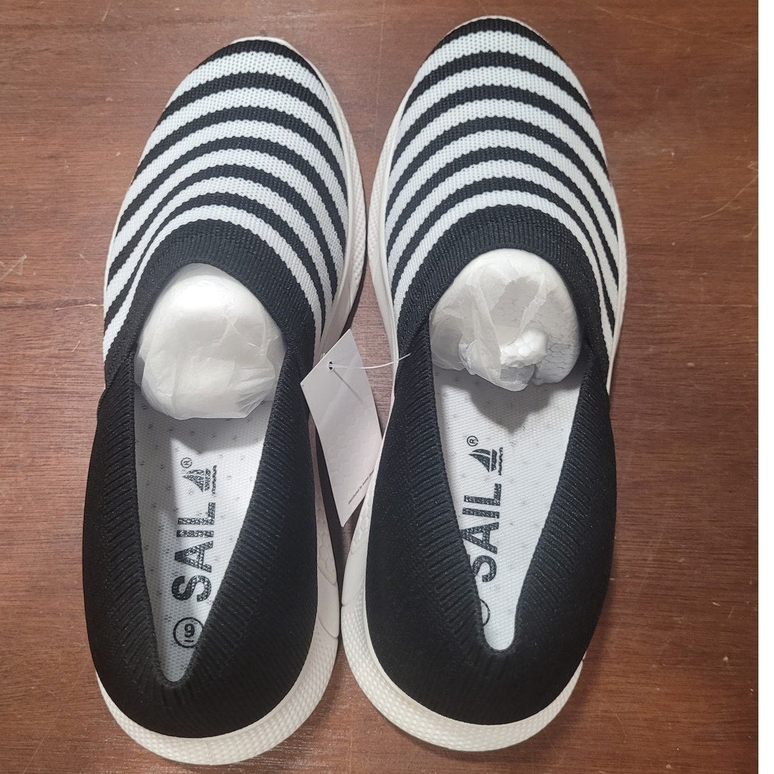 Sail Women’s Wave Slip-On Tennis Sneaker – Black, Size 9