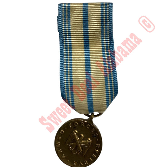 Armed Forces Reserve Medal, Hat/Lapel Pin 2-7/8"H x 3/4"W
