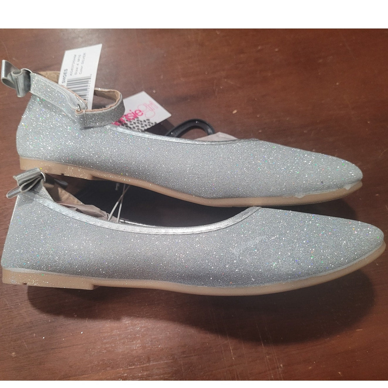 Kensie Girl Girls’ Silver Glitter Ballet Flats – Size 4 Big Kid