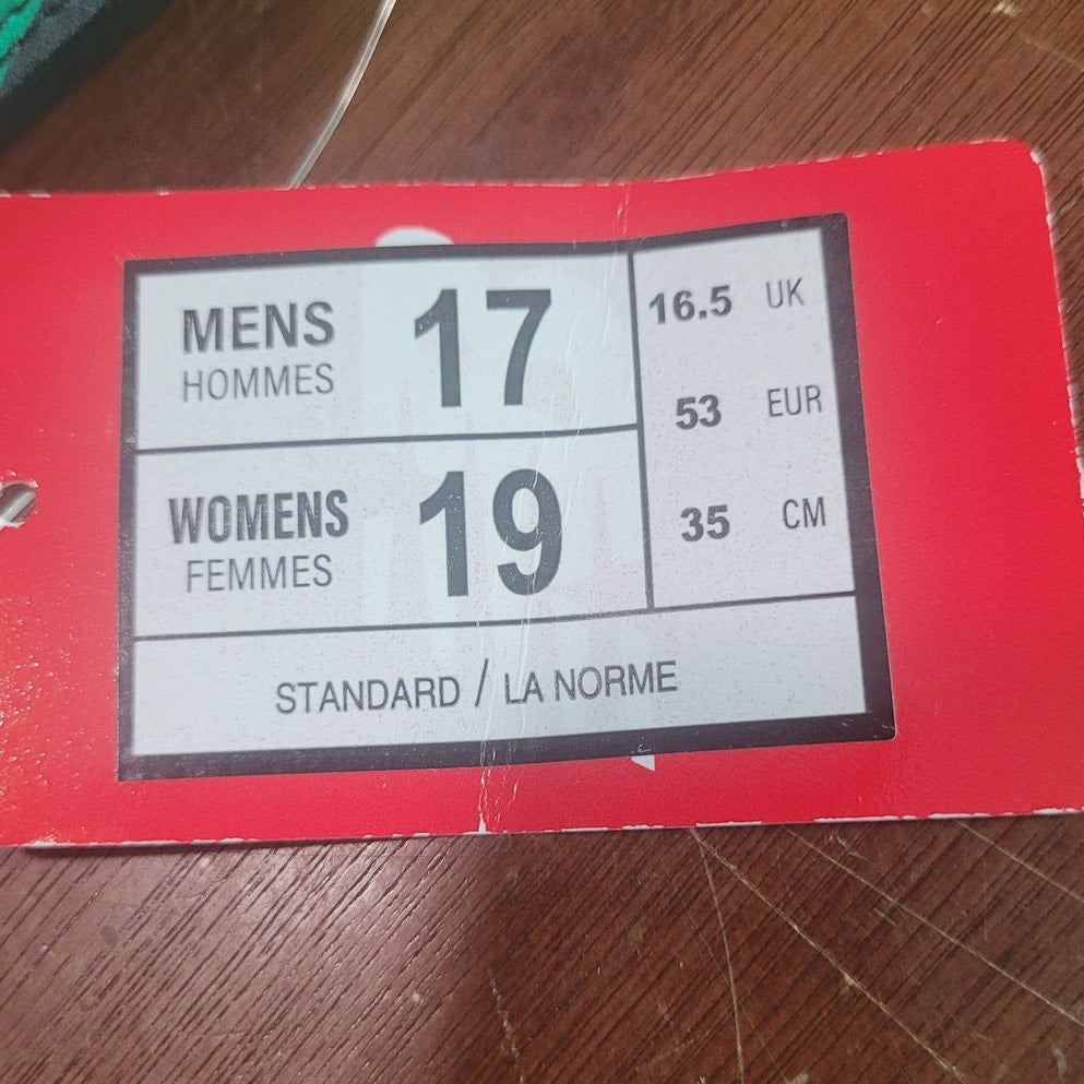 New Balance DynaSoft 200 V2 Slide, Black/Thirty Watt Unisex M17/W19 Sport Sandal