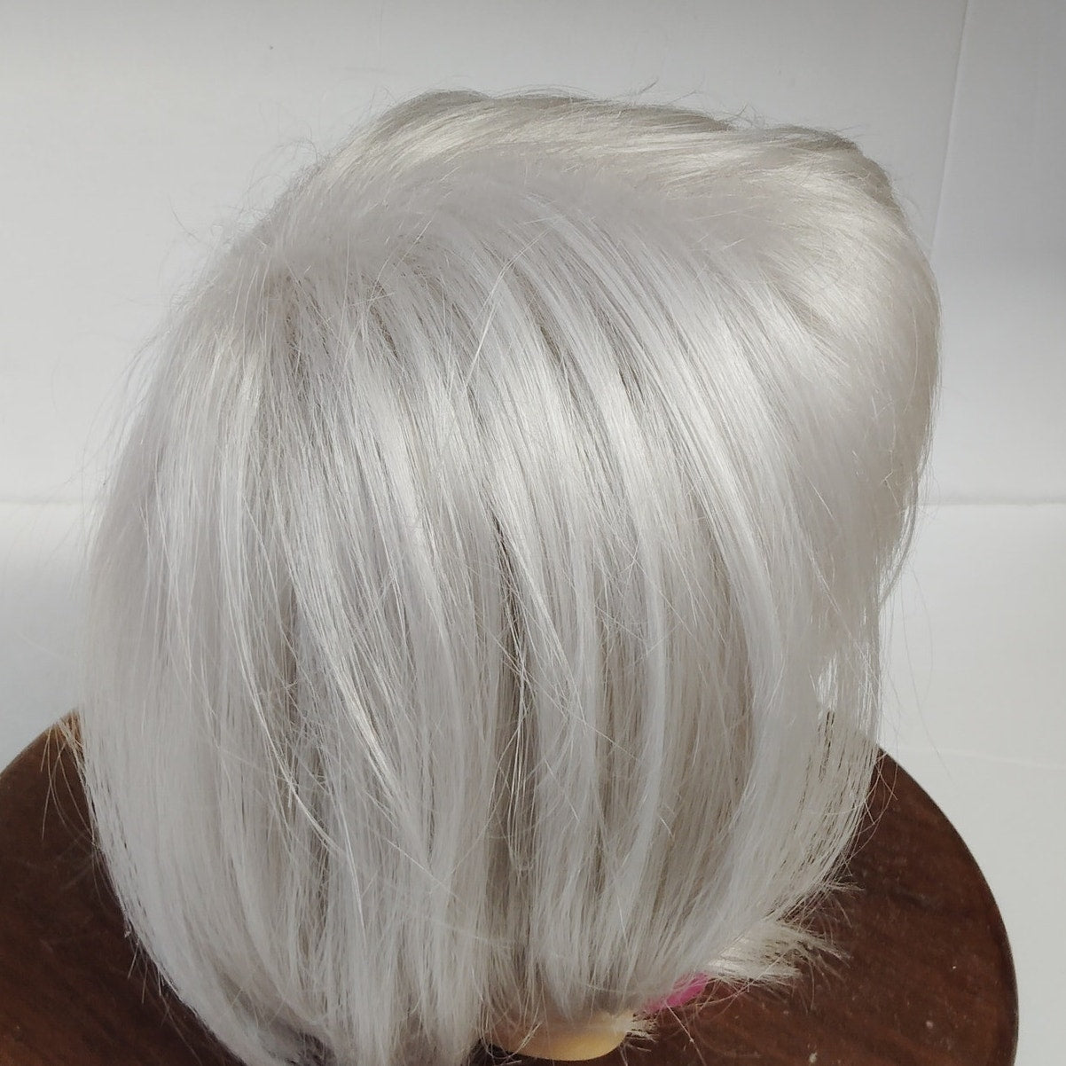 Paula Young Full Bob Wig A4340 Silver Blonde 80% Modacrylic 20% PVC Fiber