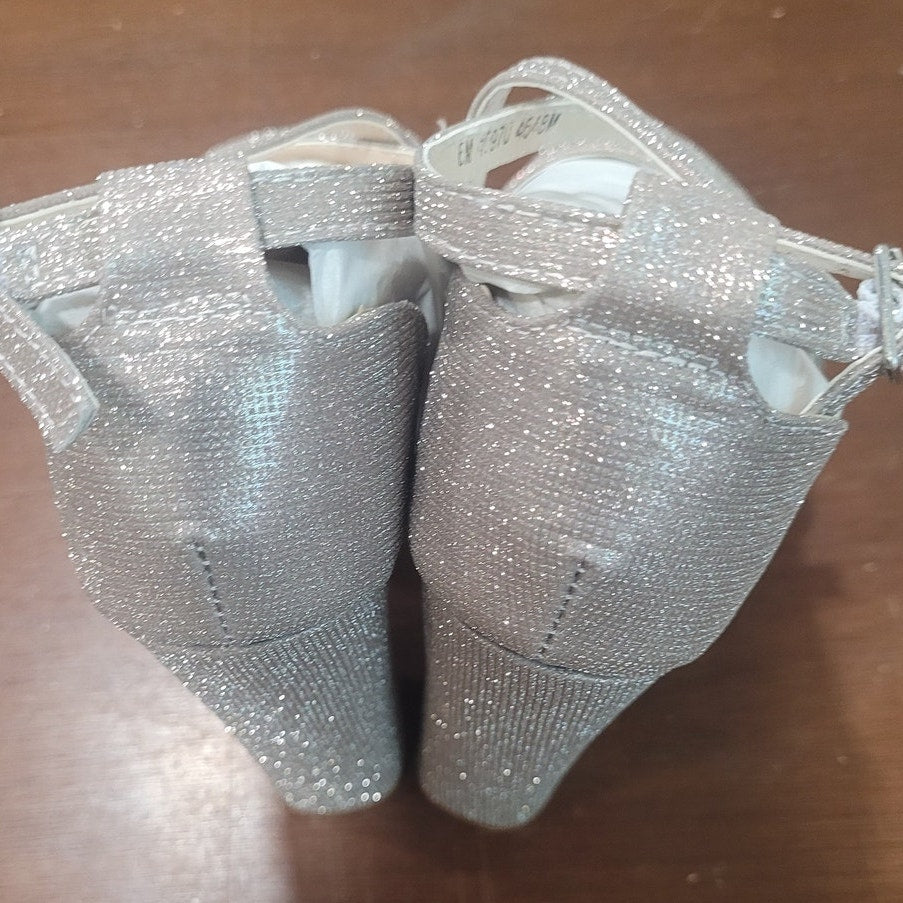 Touch Ups Chloe Women’s Sandal – Size 6, Champagne, 4-1/4" Heel