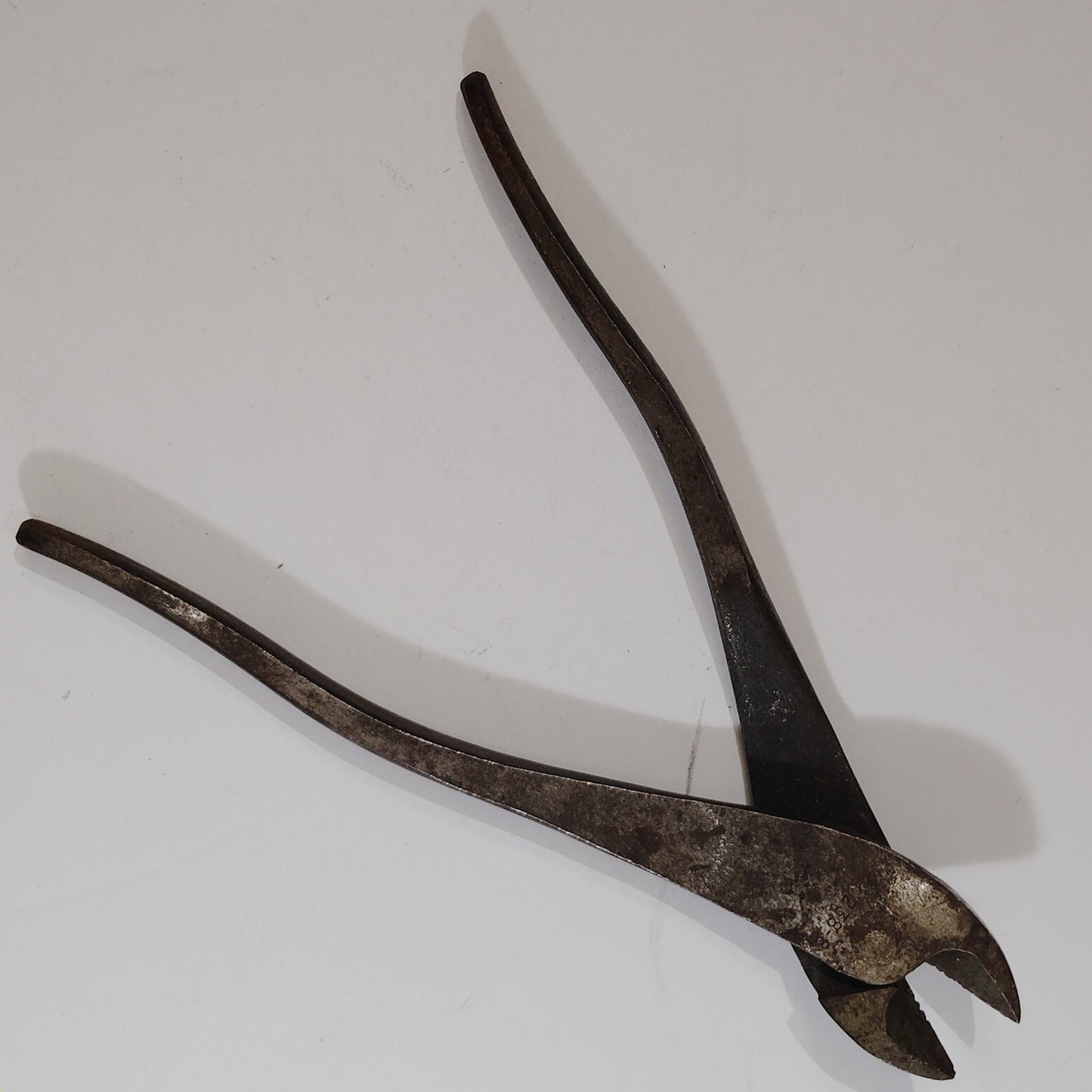 WWII Era Klein & Sons Model 238‑8 Diagonal Cutting Pliers – Chicago USA – 8"