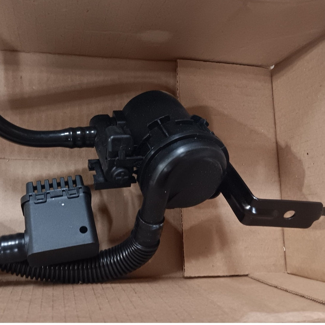 Carquest MotoRad Canister Purge Solenoid – CPP1005, OE Emissions Control Valve