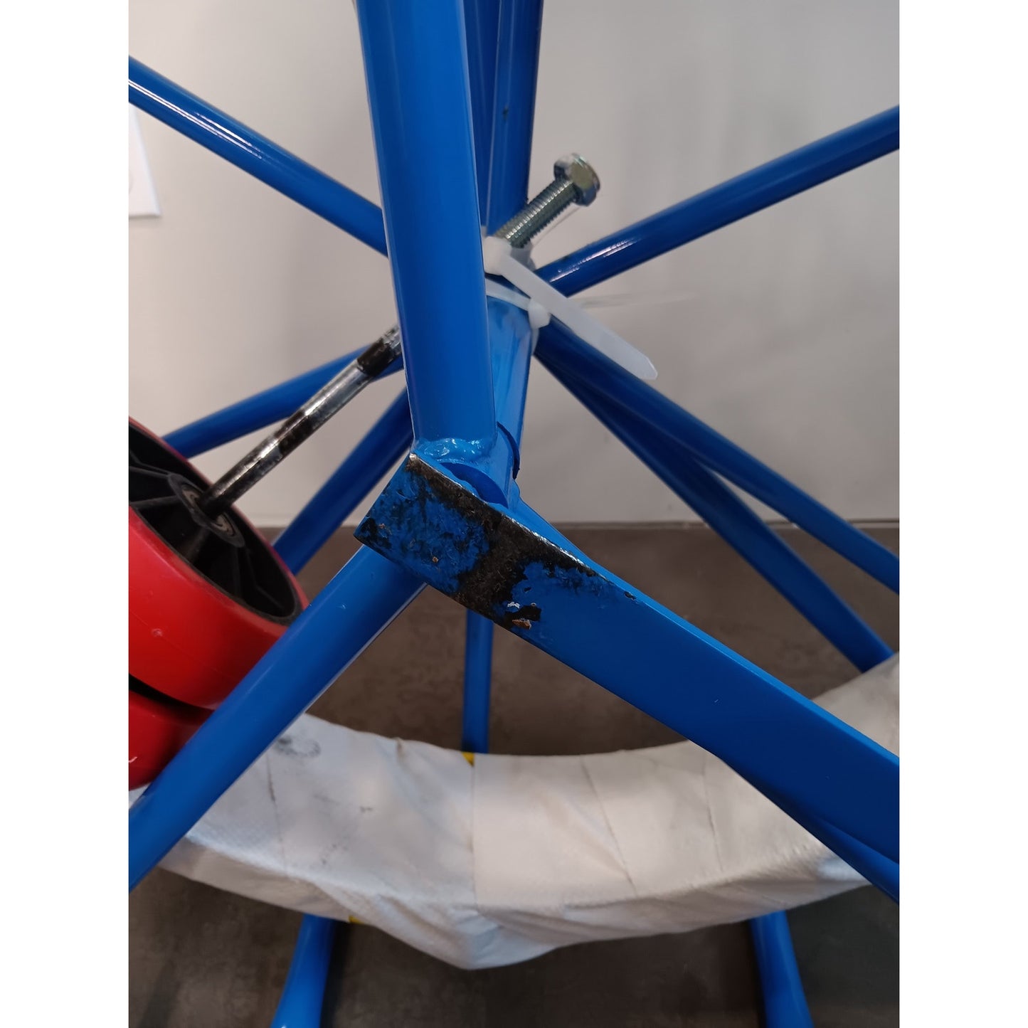 HeatZen 492FT Fiberglass Duct Rodder 8MM Wire Puller w/ Cage & Wheels