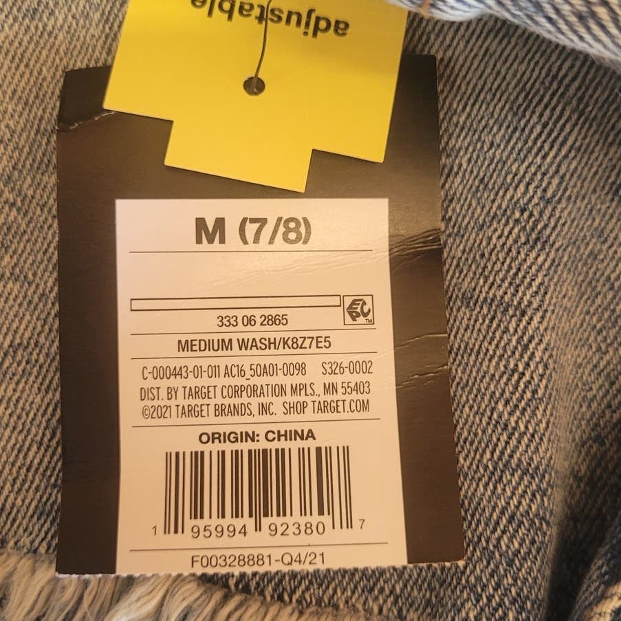 Girl's A-Line High-Rise Med. Wash Jean Shorts - Art Class, Size Med (7/8) NWT