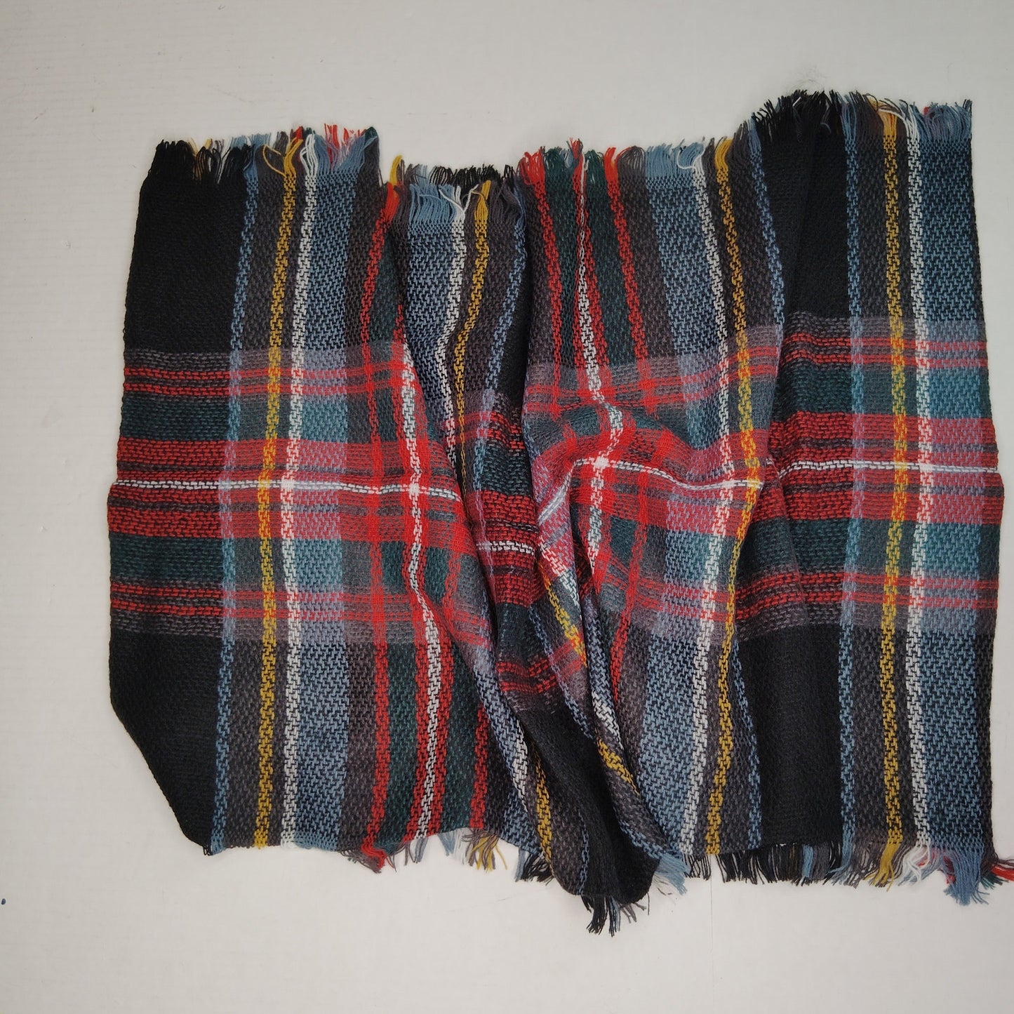 Lucky Leaf Infinity Scarf w/ Tassels Lightweight 100% Acrylic Black/Green Plaid