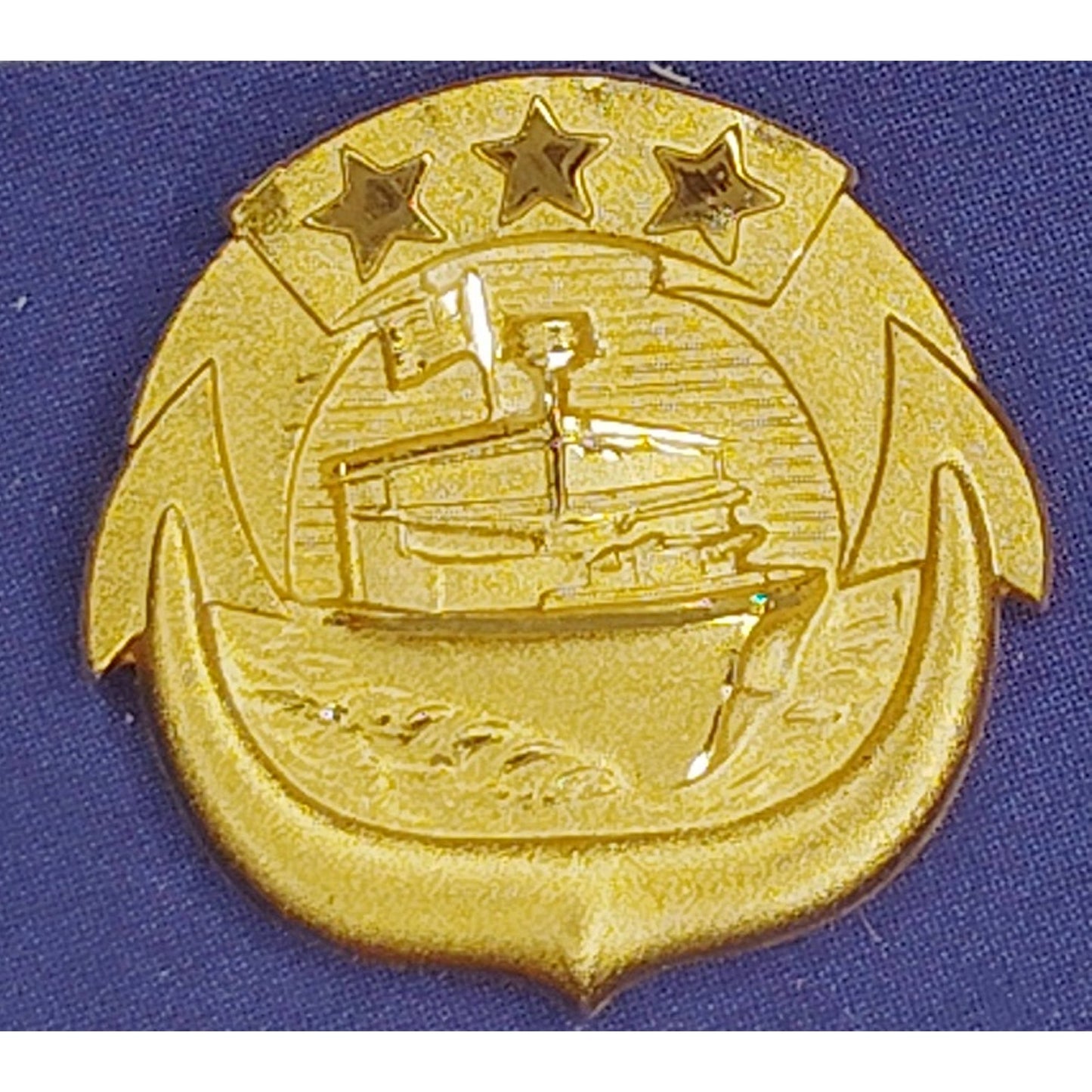 Vintage US Navy Small Craft Officer in Charge OIC Pin 3/4" × 3/4", NIP