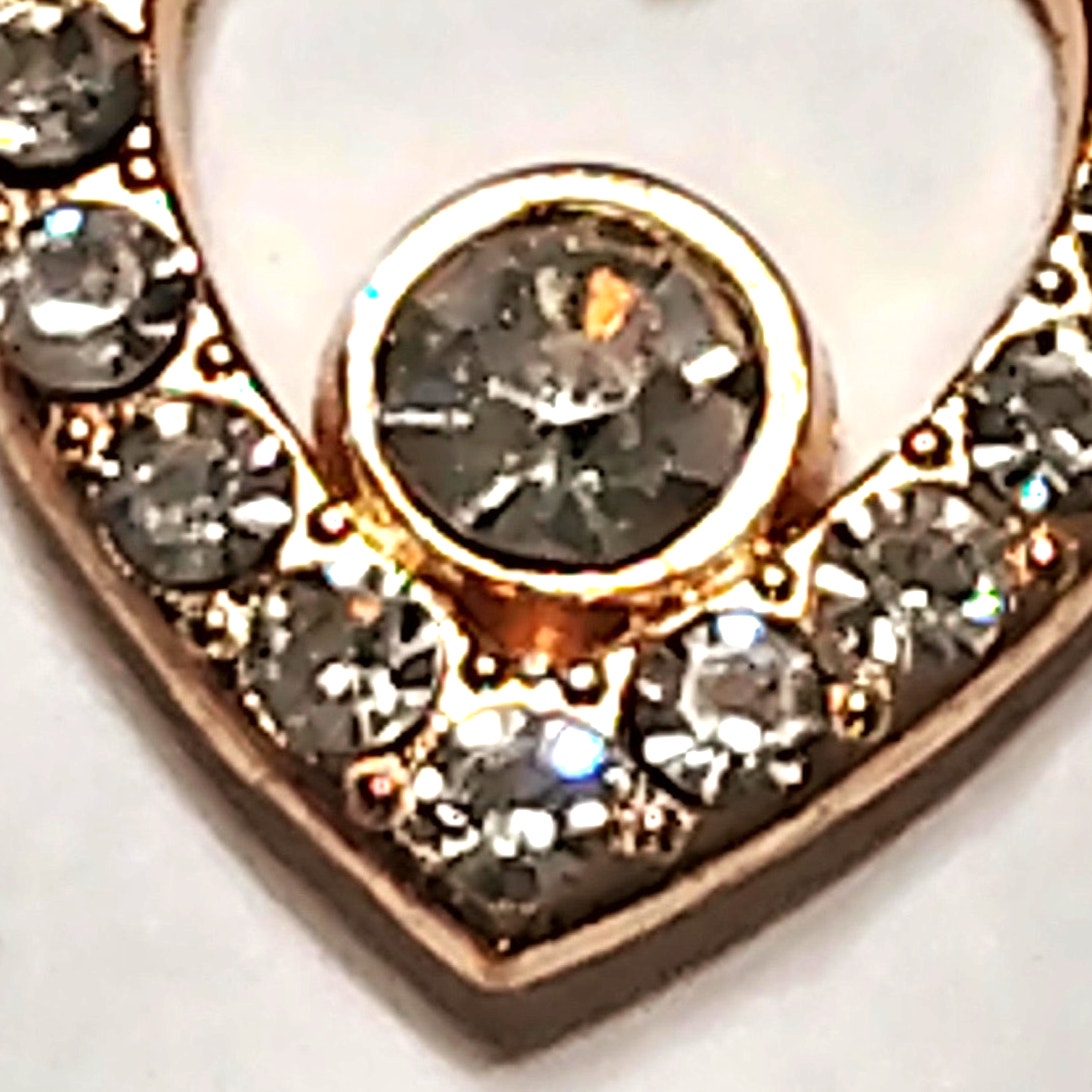 Gold‑Tone Heart Pendant with Central Rhinestone and Accent Stones Jewelry Charm