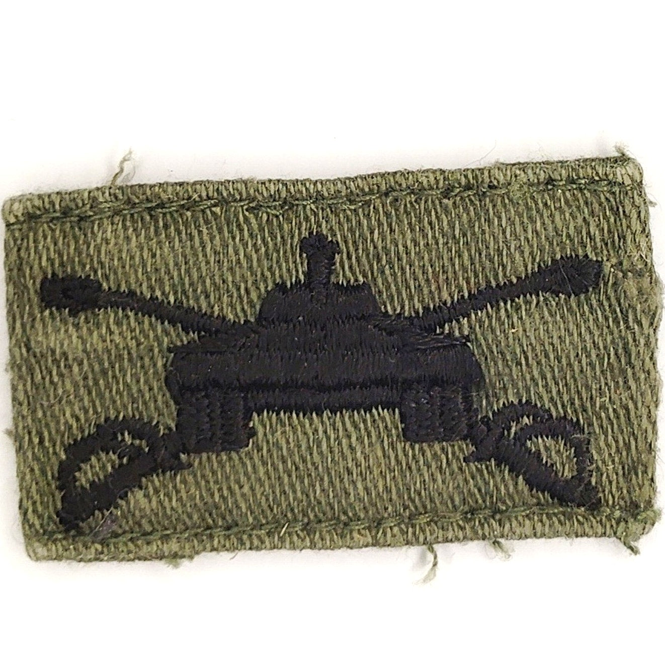 US Army Armor Branch Subdued OD Green Insignia Patch – Vietnam Era 1‑3/4"