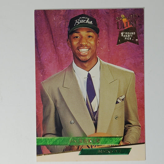 1993-94 Ultra Vin Baker #106 Milwaukee Bucks Forward Rookie Card Draft Day Suit