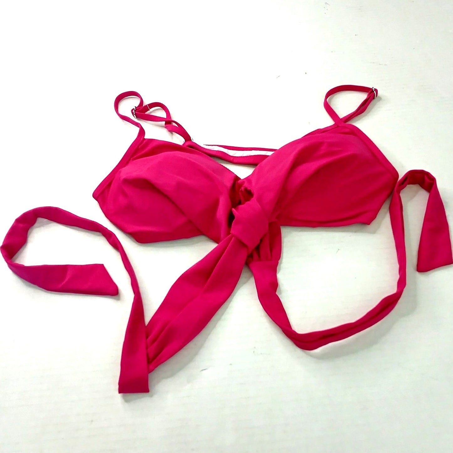 Cupshe Hot Pink Bikini Top Front Tie Bralette Swim Stretch Women’s Medium
