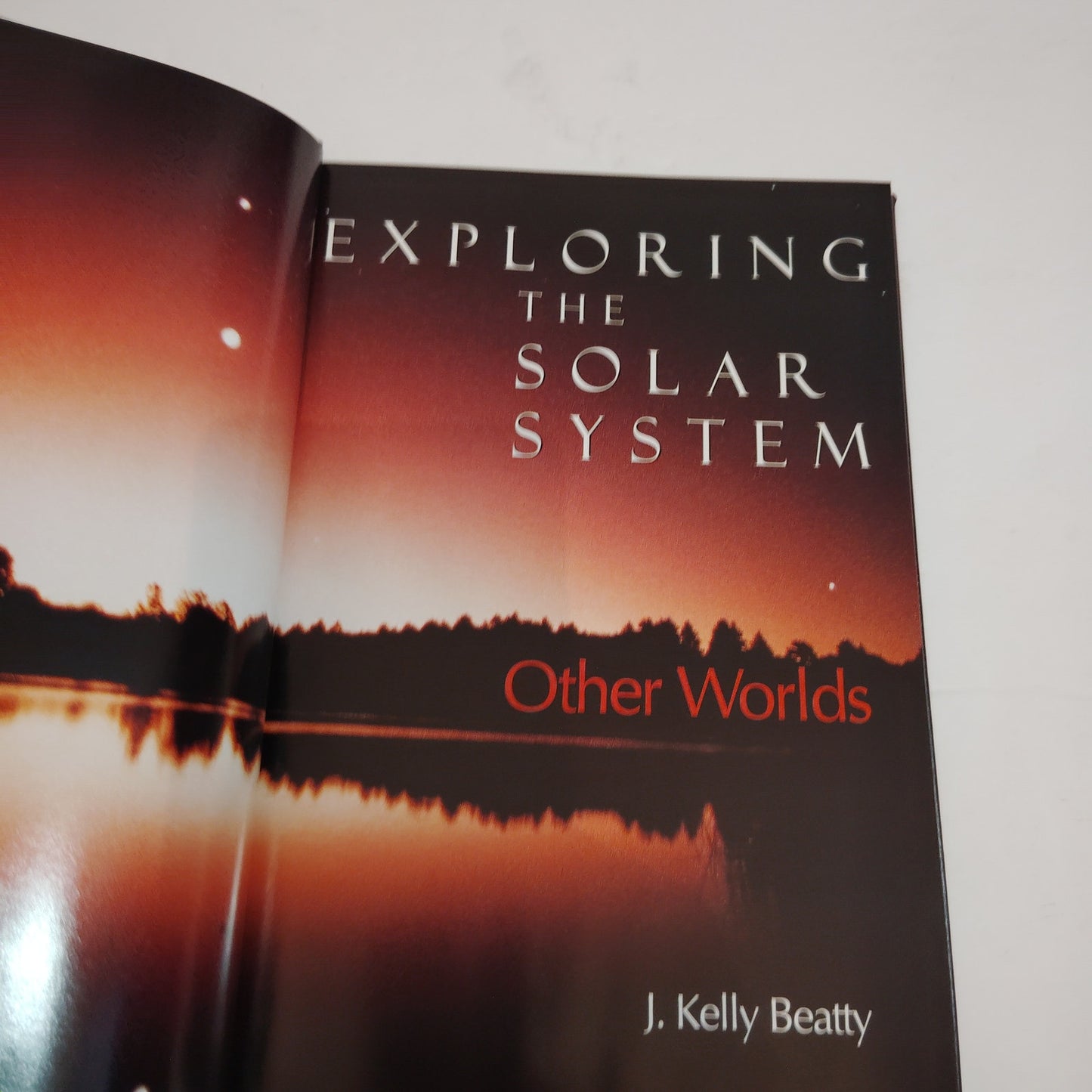 Exploring the Solar System by J. Kelly Beatty - National Geo VTG 2001 Hardcover