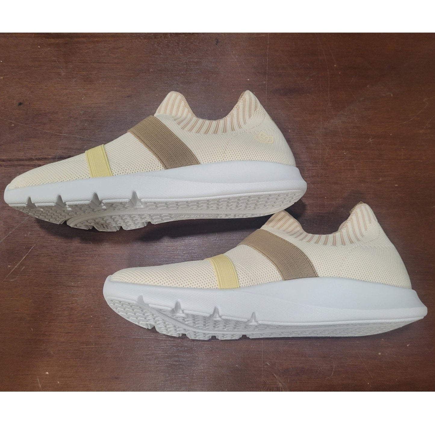 Spenco Karma Stretch Floral Sneaker, Navajo, Womens 6, Slip-On Knit Comfort Shoe