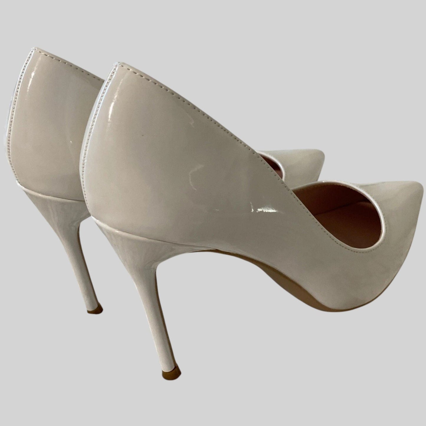 GENSHUO Women’s GS014‑WH‑8 Pointed Toe High Heels – White – 8cm Heel – Size 10