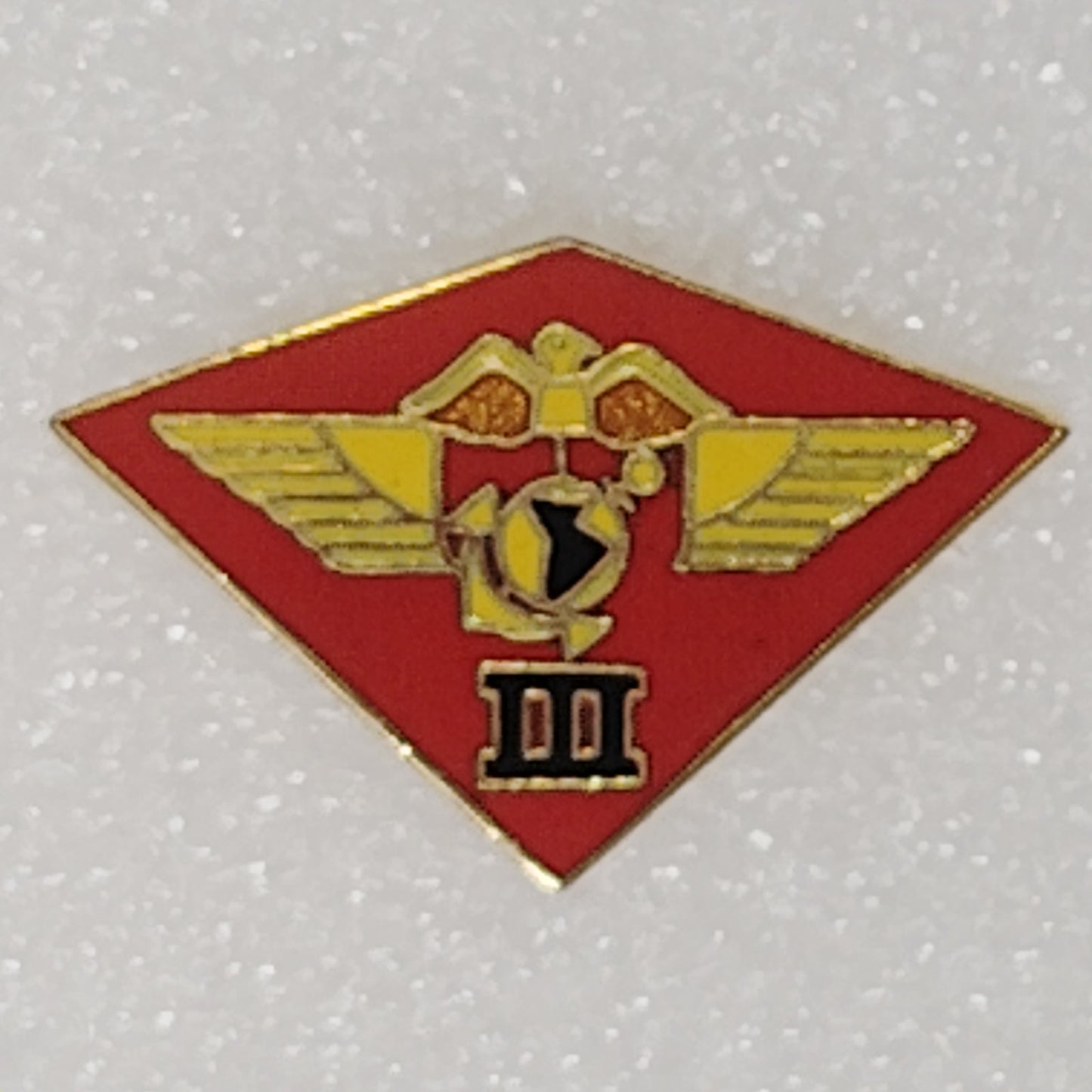 USMC 3rd Marine Aircraft Wing Novelty Hat/Lapel/Brooch Pin, Enamel Metal