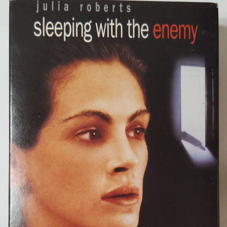Sleeping With the Enemy VHS 1991 Julia Roberts Thriller