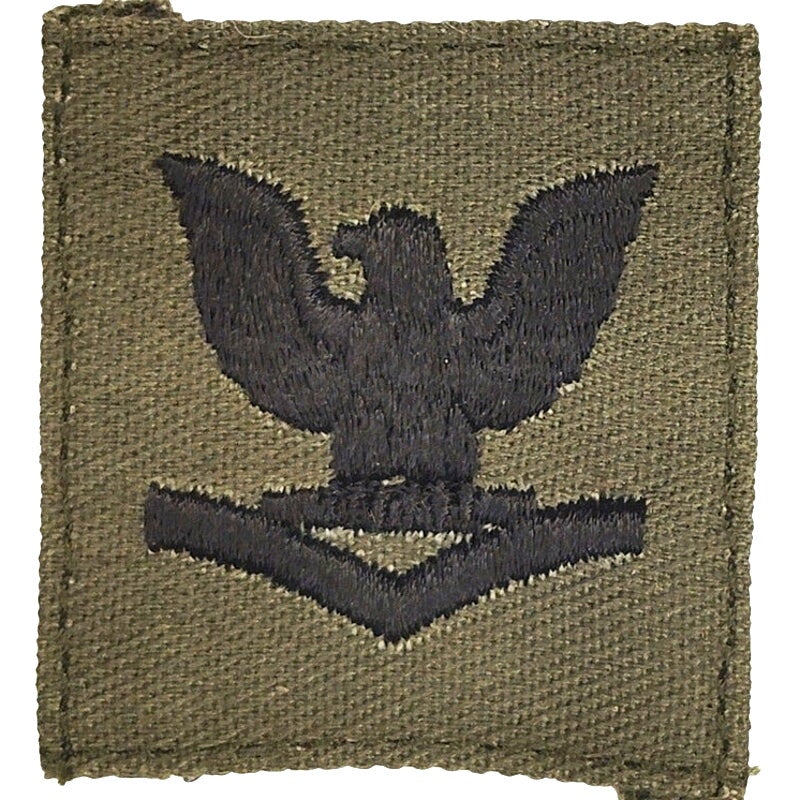 Vintage US Navy PO3 E‑4 Subdued Cap Device Patch ODG Black TE 1‑7/8" × 1‑5/8"