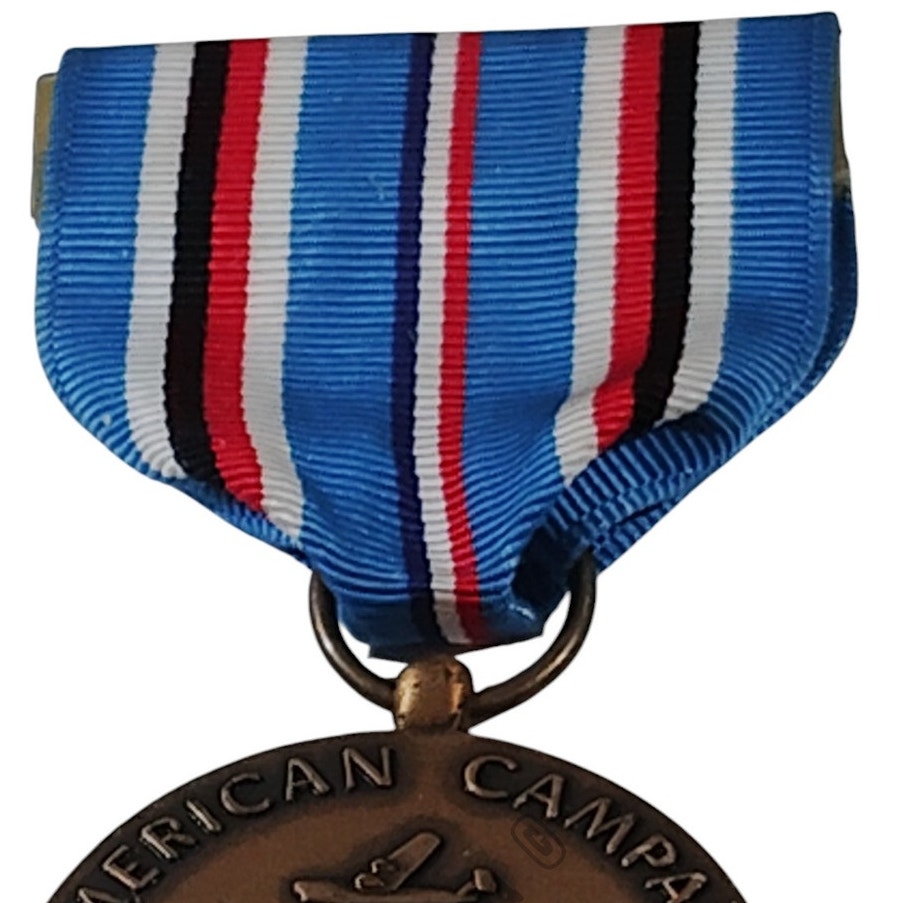 1941-1945 American Campaign Medal Pinback, 1-1/4"D x 3"H Overall