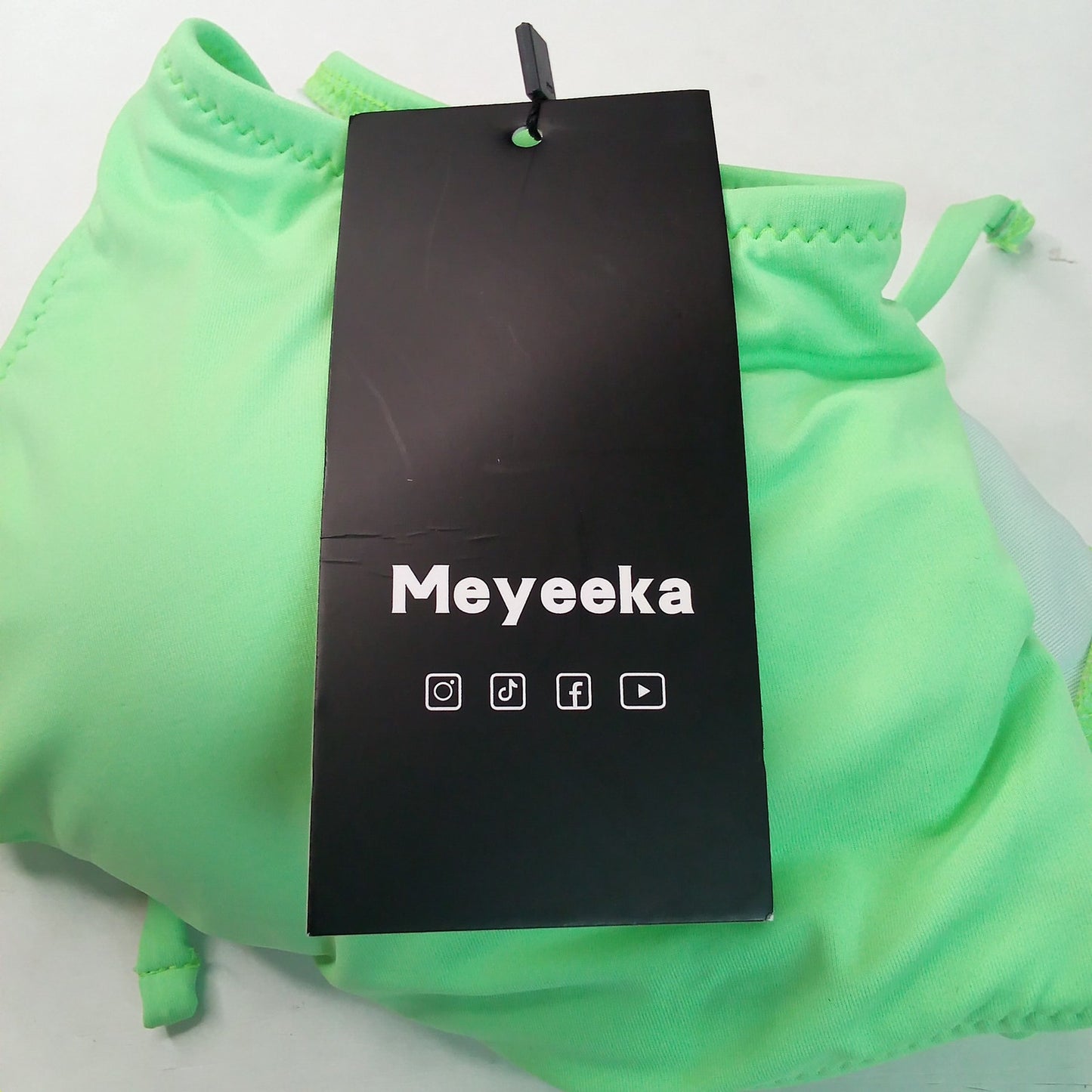 Meyeeka Neon Green Cutout Lace Up Back One Piece Swimsuit Women’s Large NWT