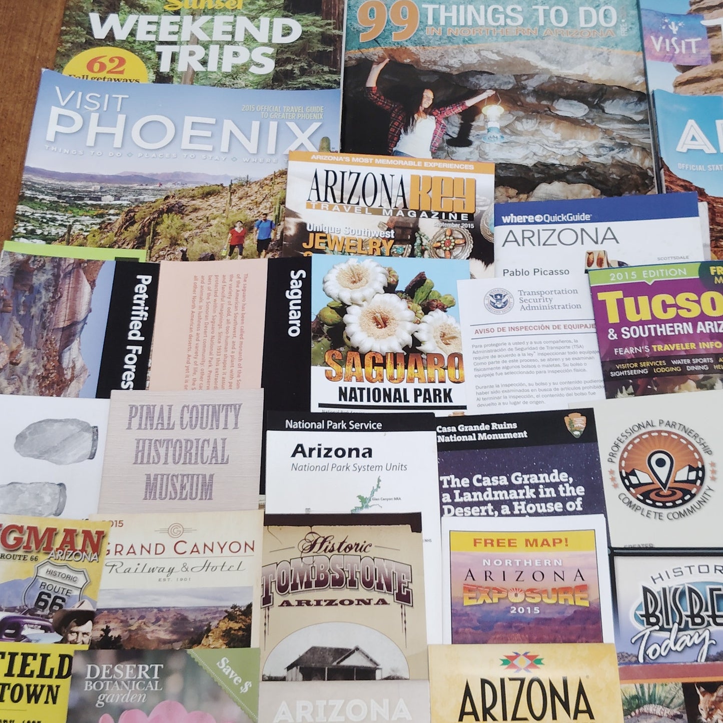 2015 Arizona Travel Ephemera Collection - Maps, Brochures & Souvenirs