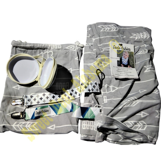 Dodo Babies Nursing Cover Set, Scarve / Car Seat Cover, 2 Pacifier Clips & Case