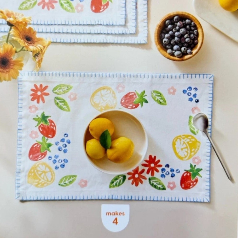 Kids Crafts - 4‑CT Stamp‑Printed Placemats Craft Kit – Mondo Llama