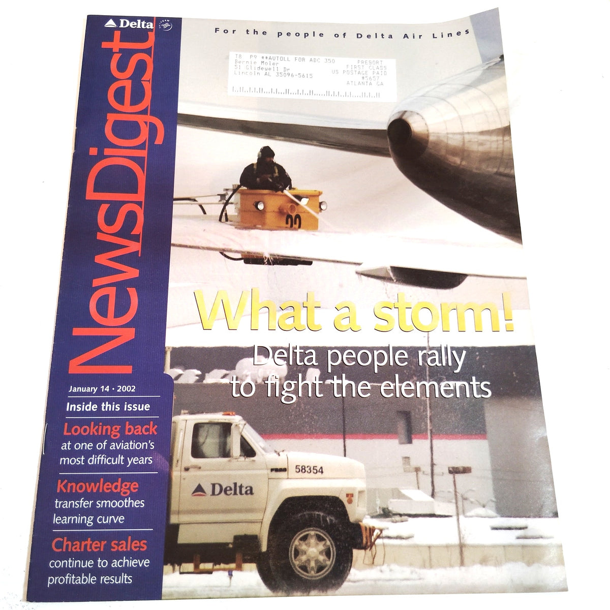 Delta News Digest - January 14, 2002 Aviation Magazine - Red/White Cover
