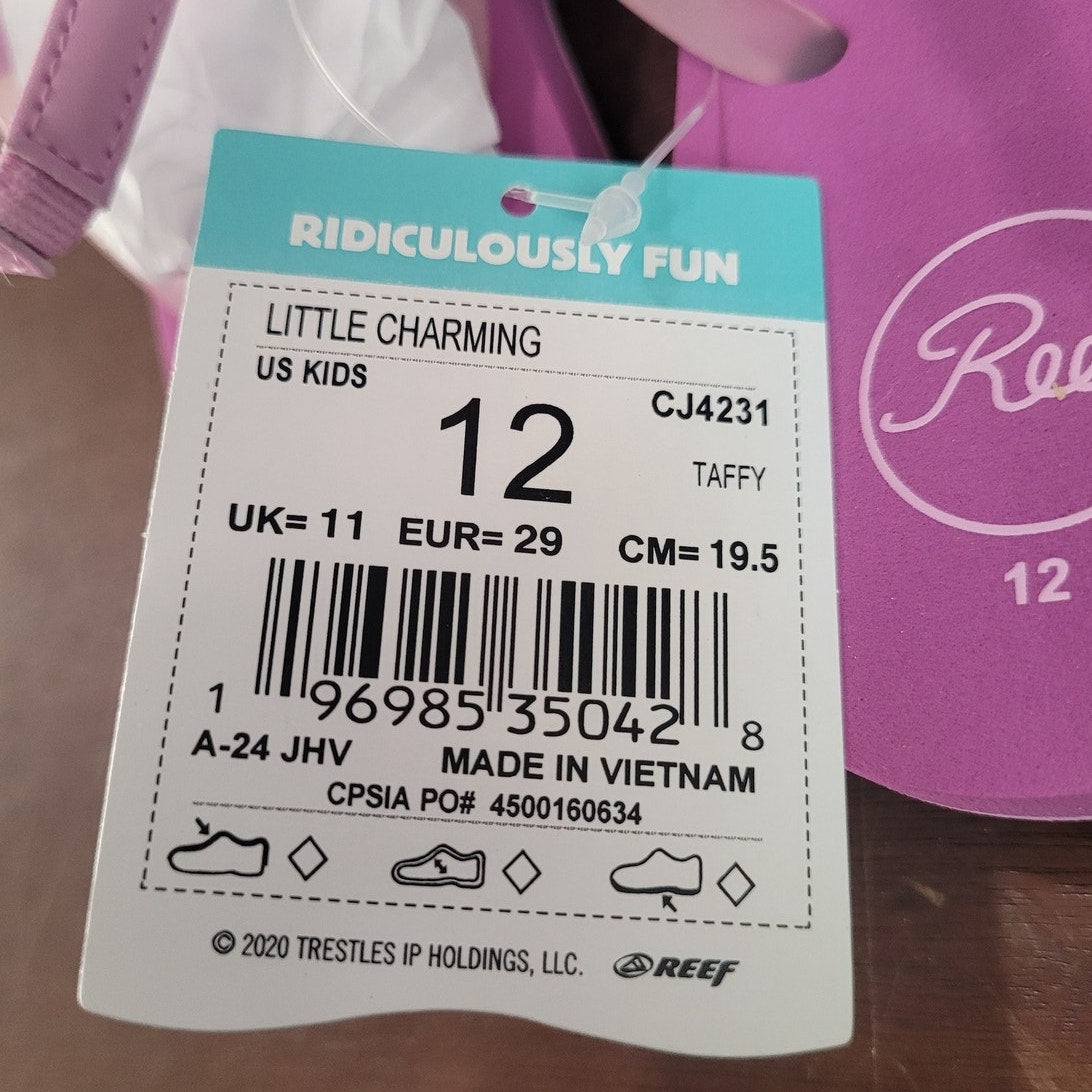 REEF Kids Girls’ Little Charming Sandals – Taffy Pink, Size 12