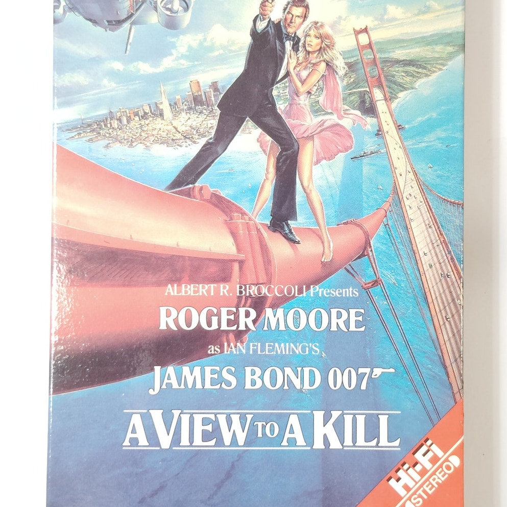 A View to a Kill VHS 1985 Roger Moore Christopher Walken James Bond Action