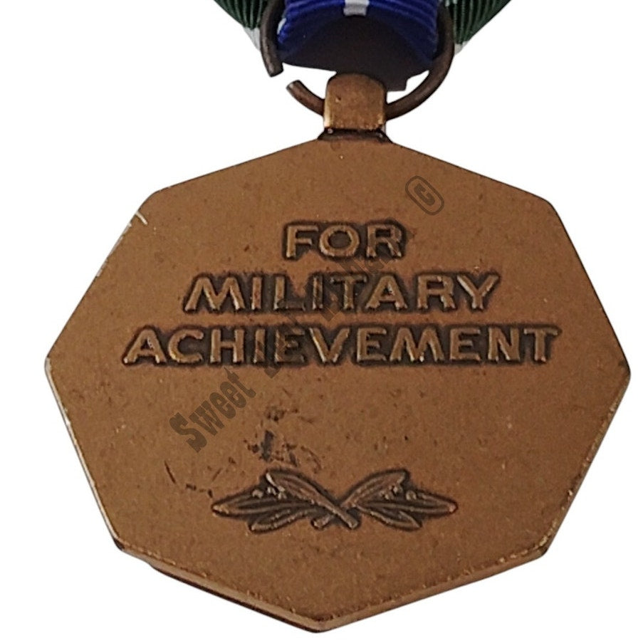 U.S. Army Achievement Medal Pinback, 1-3/8"W x 1-1/2"H, 3-1/4"H Overall