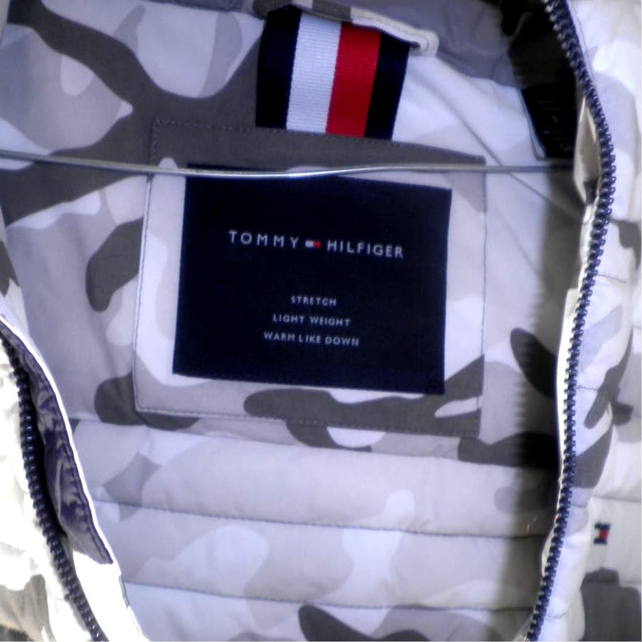 Tommy Hilfiger Men's Stretch Poly Hooded Packable Puffer Jacket, SM, White Camo