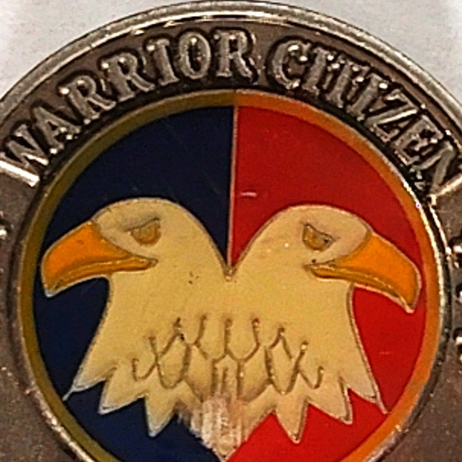 US Army Reserve Warrior Citizen Eagle Lapel Pin 1" Dia Gold/Enamel Clutch‑Back