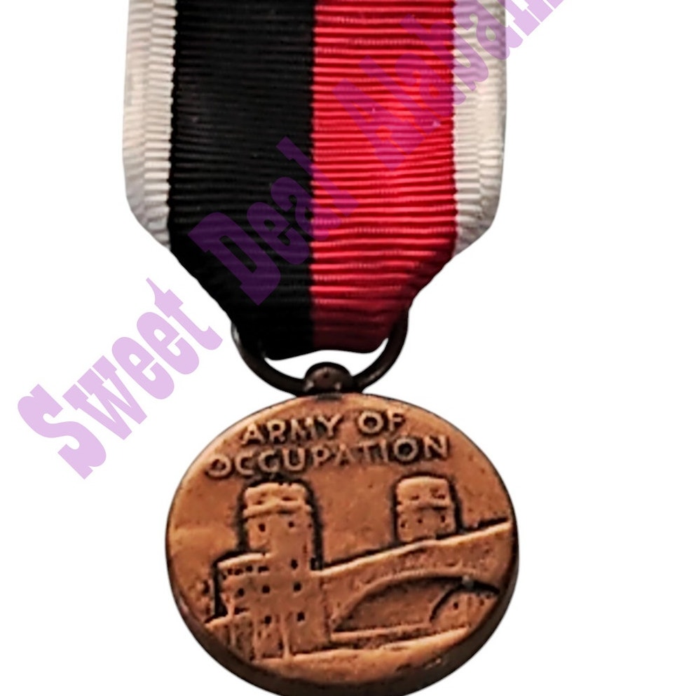 Army of Occupation Mini Medal (3/4"D) Ribbon (3/4"W) Overall 2-1/4"H
