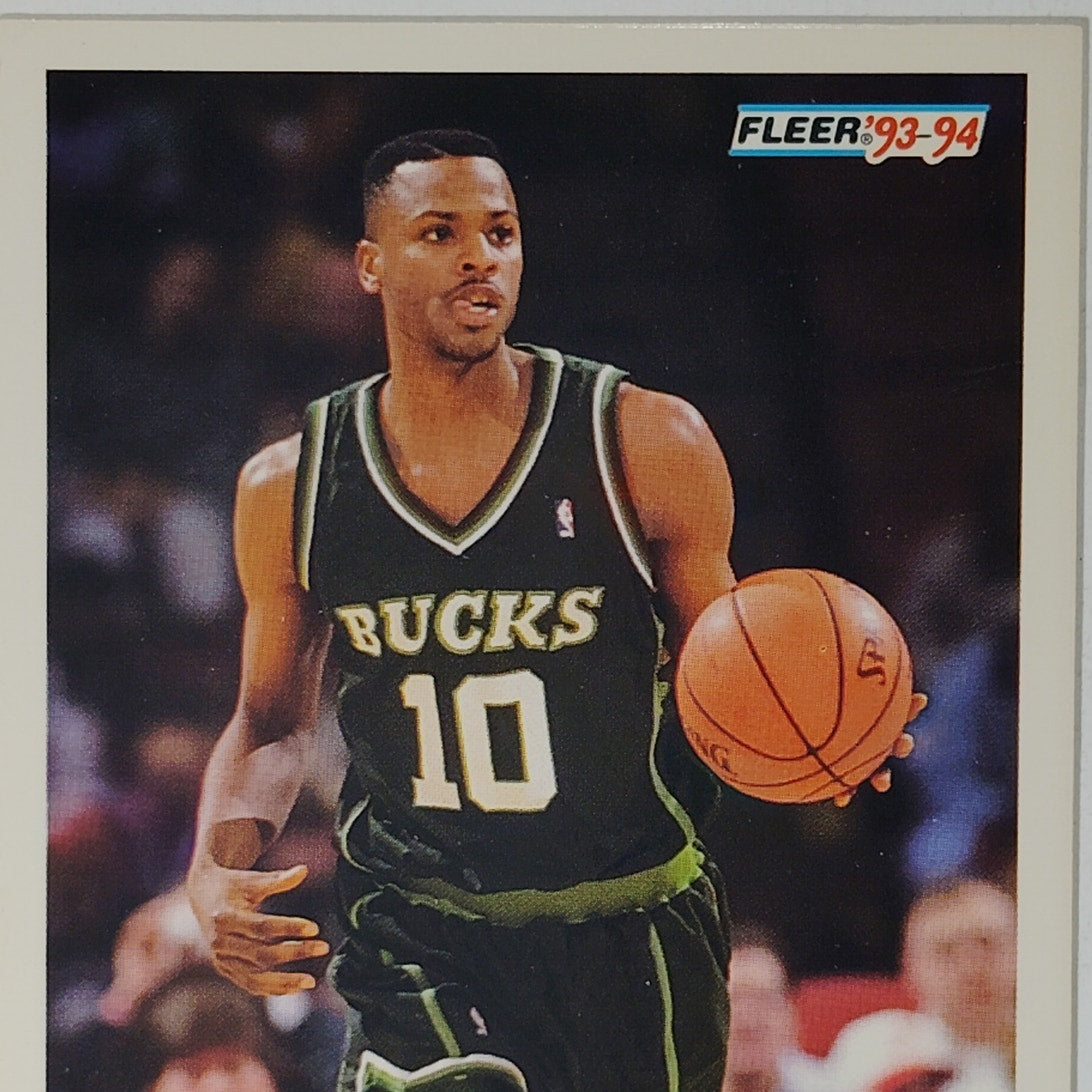 1993–94 Fleer Todd Day #117 – Milwaukee Bucks – Guard – NBA Card