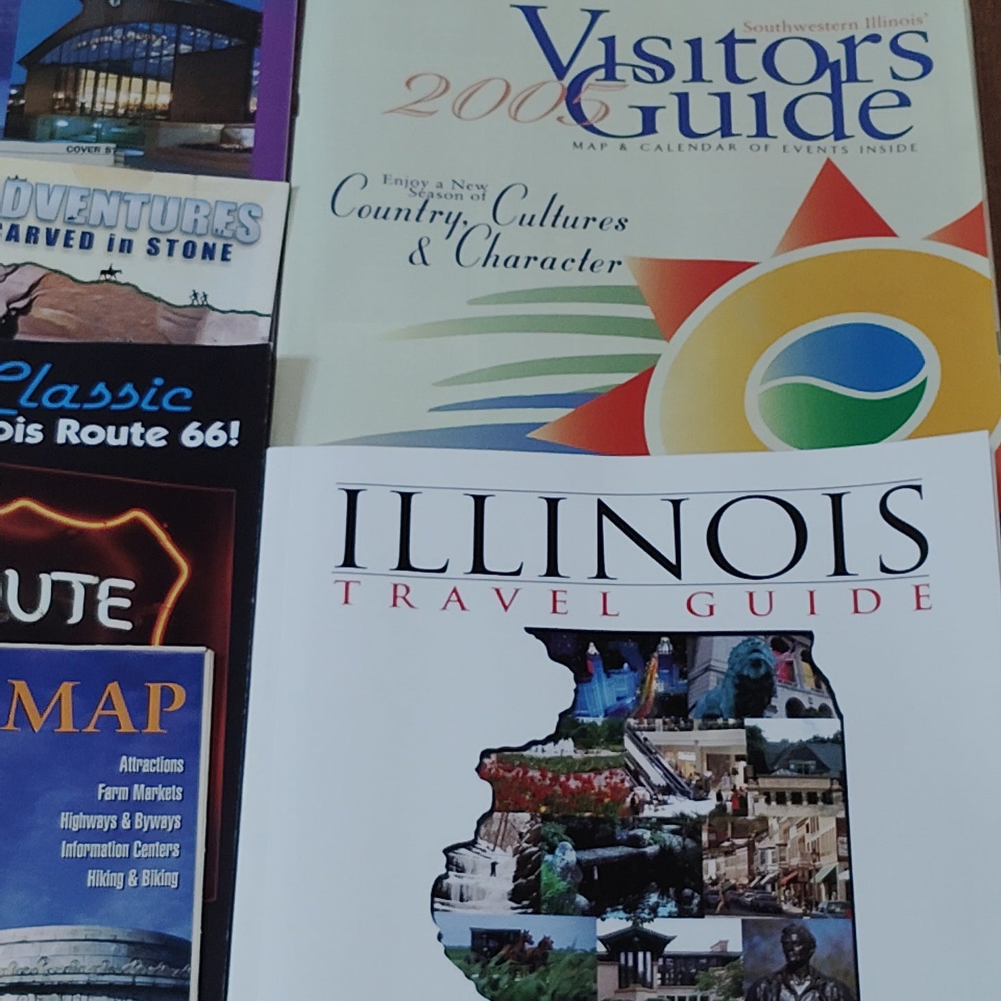 2005 Illinois Indiana Travel Ephemera Lot - Maps, Guides, Brochures & Ads