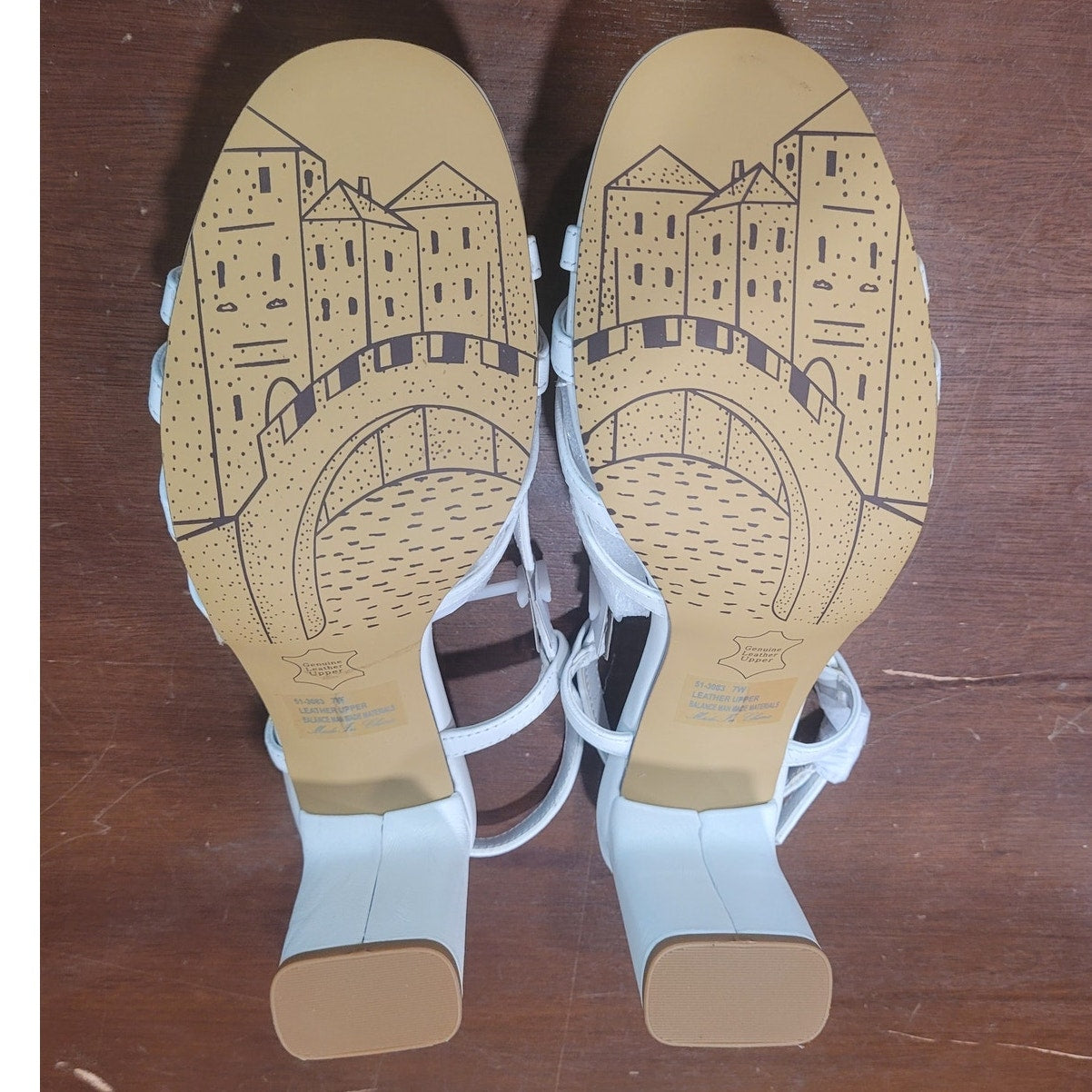 Bella Vita Gretta Heeled Sandal White Leather, 7 Wide, Strappy Buckle Dress Heel