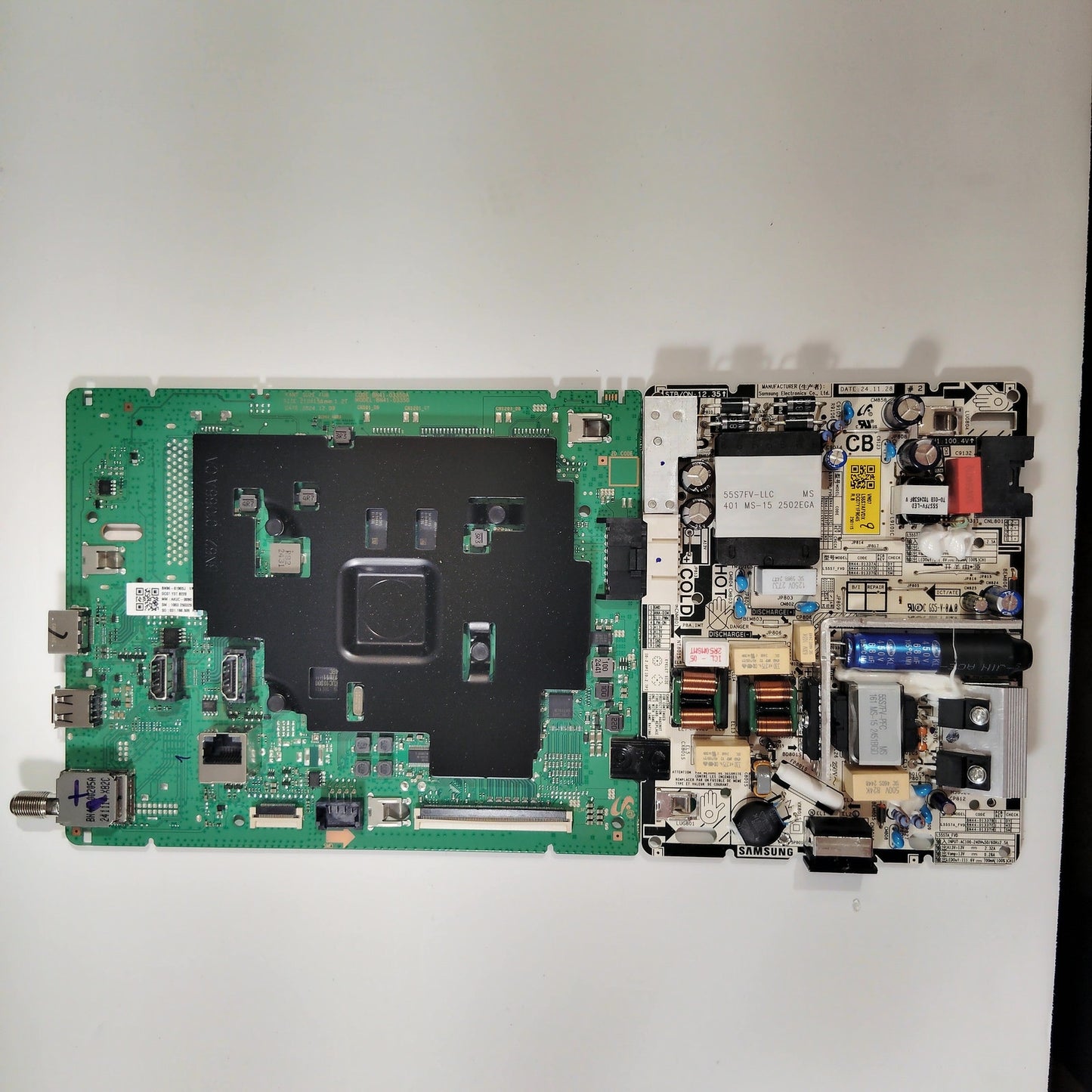 LG Main Board + Power Supply OEM Set EAX67872801 LGP32-17U1 REV1.0 32" TV