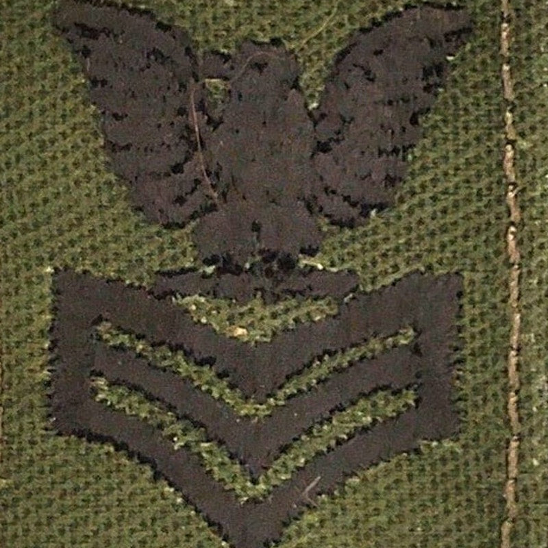 US Navy PO1 E‑6 Subdued Green Rating Device Patch 1‑3/4" × 1‑1/8" Sew‑On