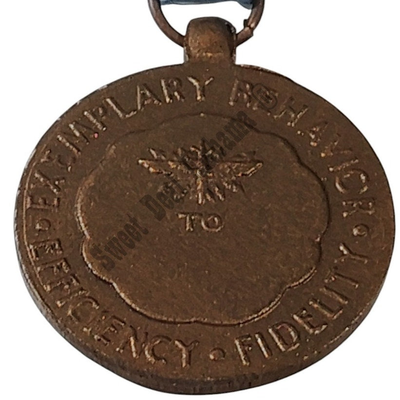 Air Reserve Medal (For Meritorious Achievement) Pinback, 1-7/16"D x 3"H Overall
