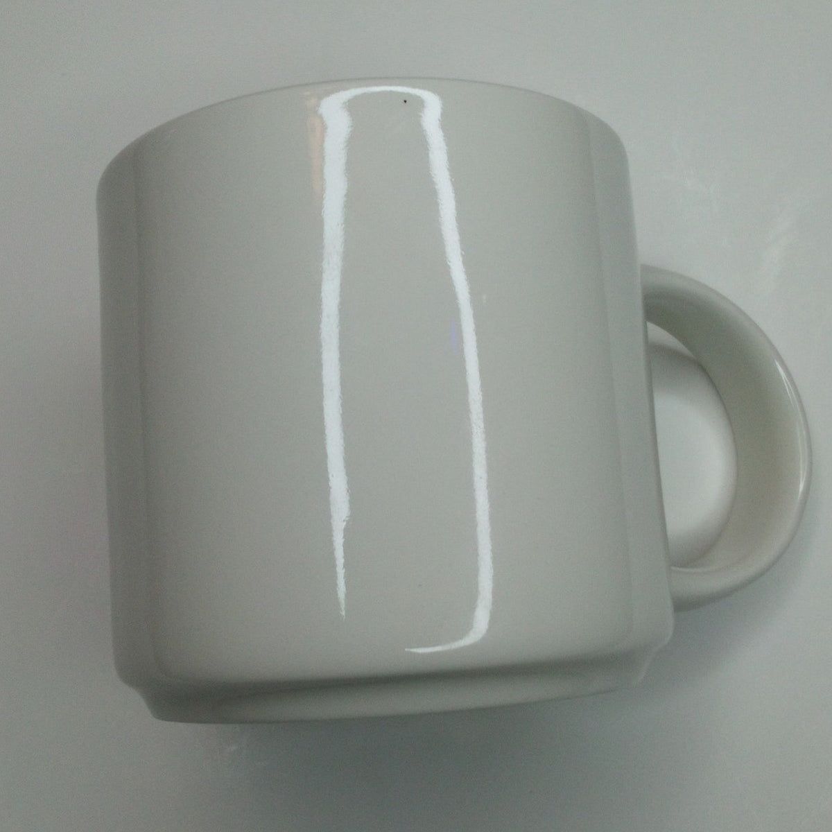 Dolly Parton "I Beg Your Parton" 16oz Ceramic Mug - White & Pink