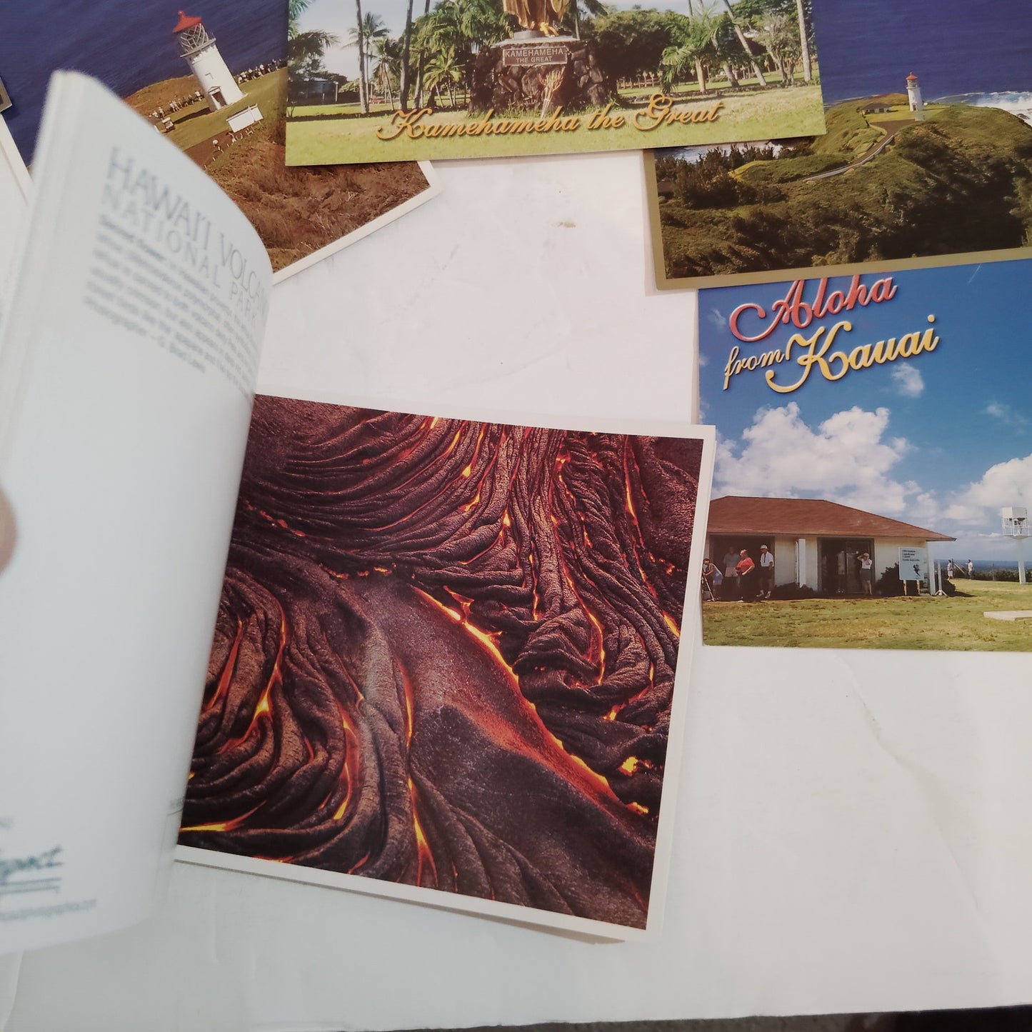 Vintage 2008 Hawaii Postcard Collection & Souvenir Postcard Book - 33 Unique Pcs
