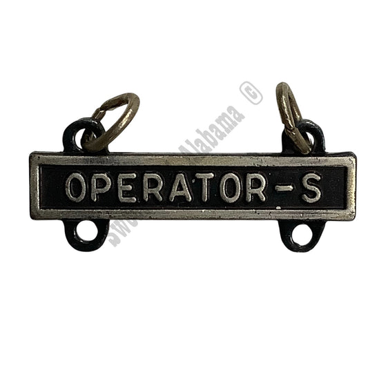 Military Qualification Bar, Operator-S, Silver Text and Background 1/2"H x 1"W